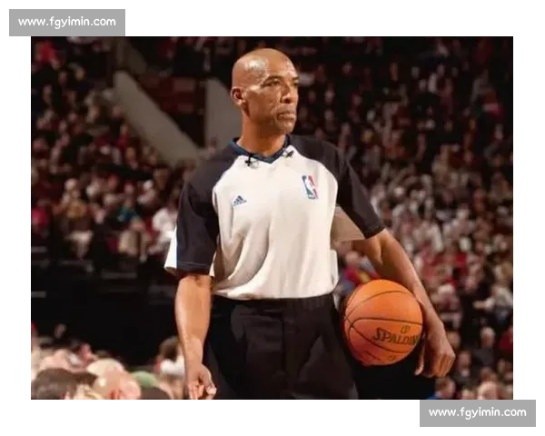 这裁判吹得真“艺术”,网友:给我判个哑巴亏!